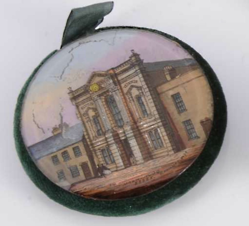 Hand painted souvenier of the town hall.